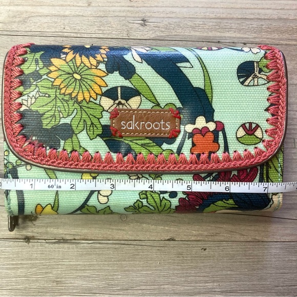 Sakroots Artist Circle Tropical Floral Trifold Large Wallet Multi-Compartment - Picture 11 of 13